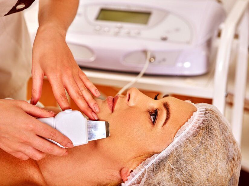 Ultrasonic face peeling