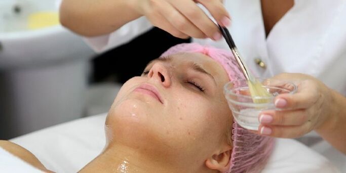 A woman undergoes a peeling procedure